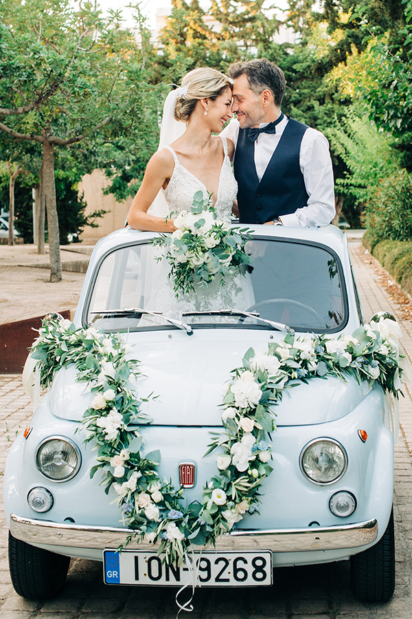 gorgeous-summer-wedding-athens-white-blooms-lush-greenery_37