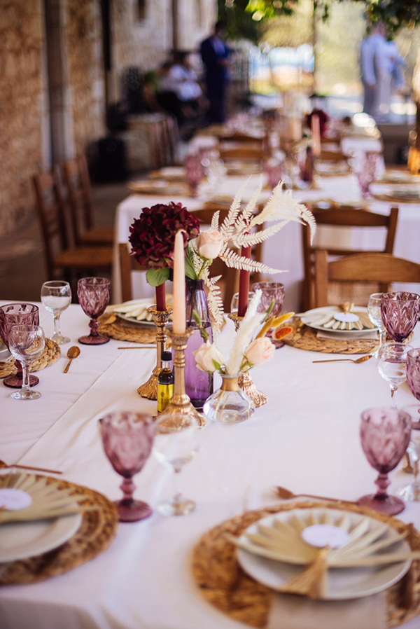 boho-destination-wedding-mani-pampas-grass-dried-flowers_26
