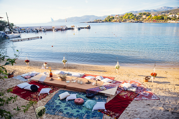 boho-destination-wedding-mani-pampas-grass-dried-flowers_28x