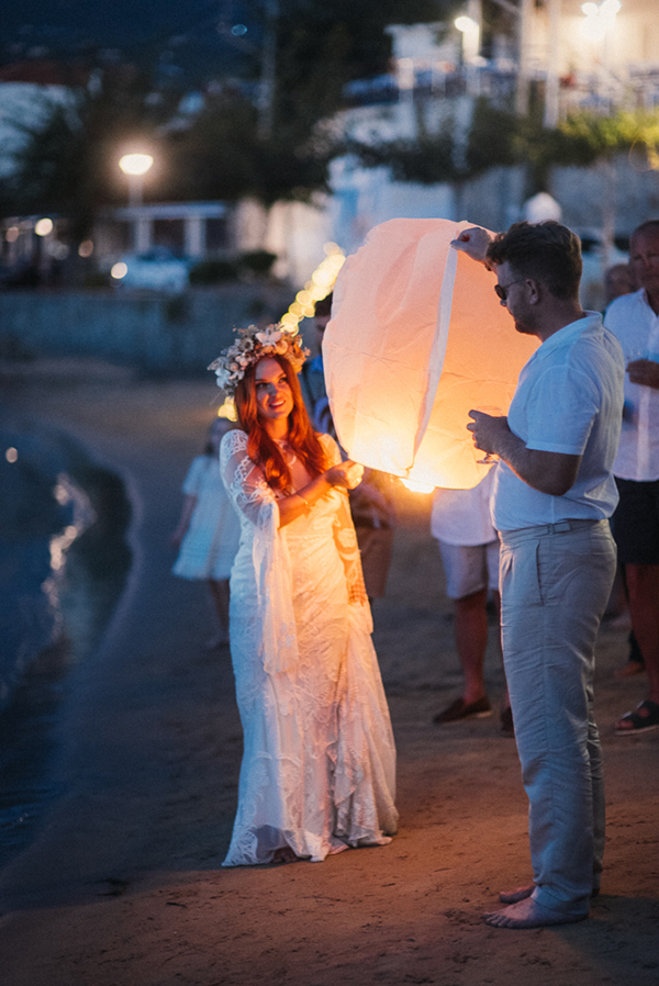 boho-destination-wedding-mani-pampas-grass-dried-flowers_40