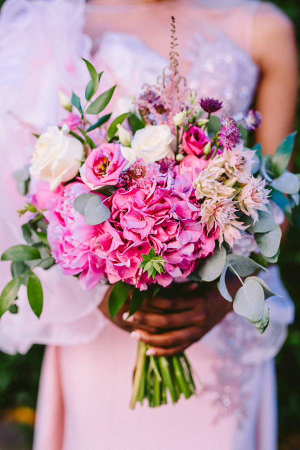 colorful-wedding-athens-lush-flowers-vibrant-colors_09x