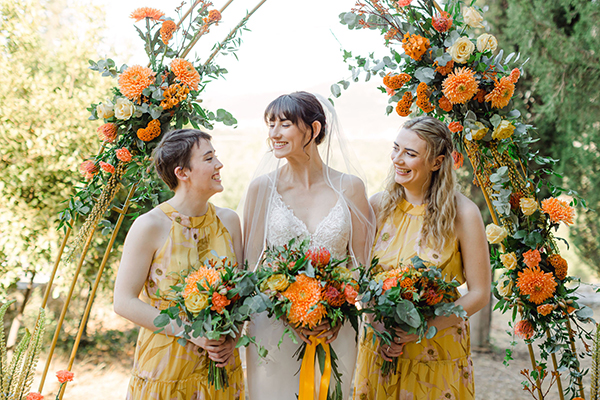 dreamy-forest-wedding-kefalonia-bold-coral-hues_07x