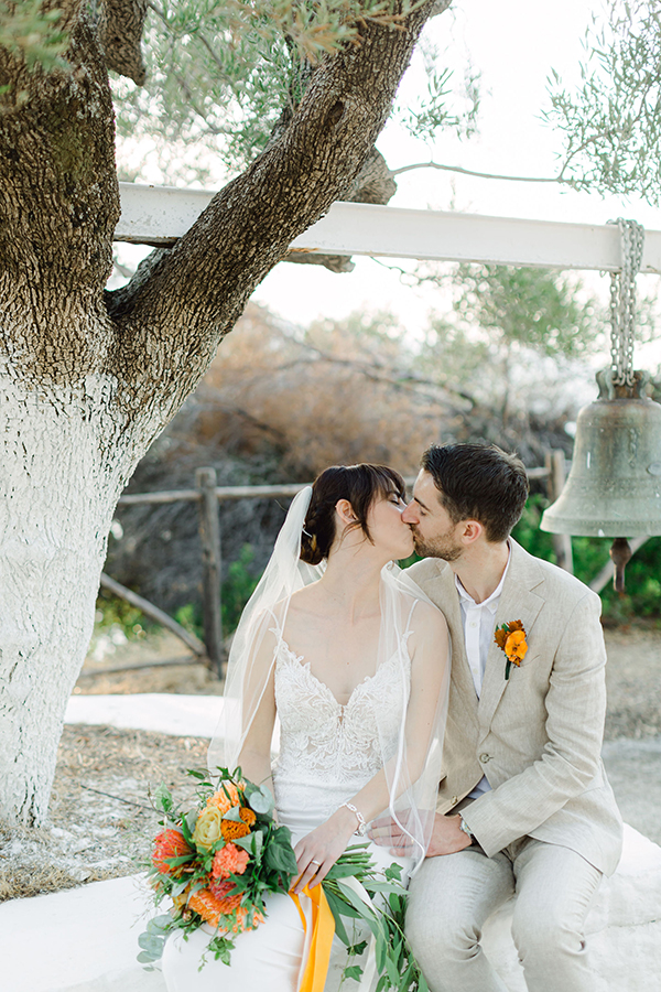 dreamy-forest-wedding-kefalonia-bold-coral-hues_27x