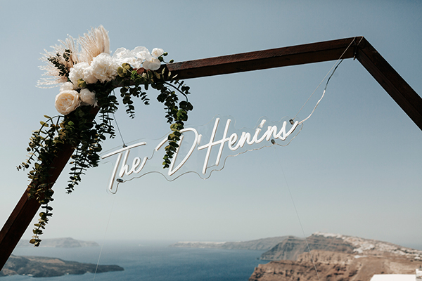 romantic-destination-santorini-island_10