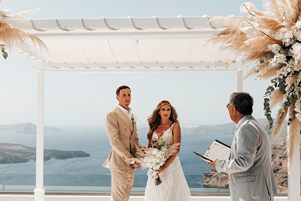 romantic-destination-santorini-island_16