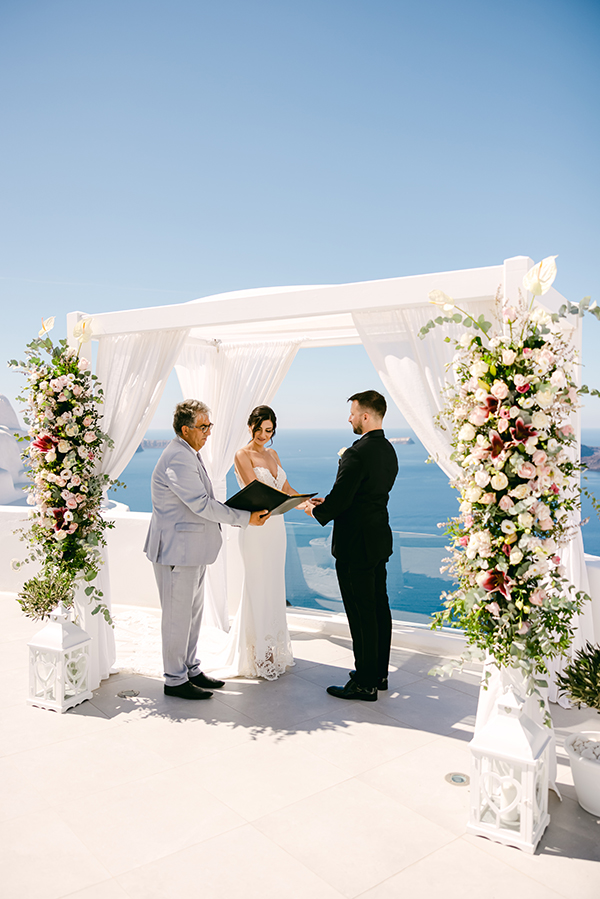 romantic-santorini-elopement-incredibly-beautiful-flowers_20