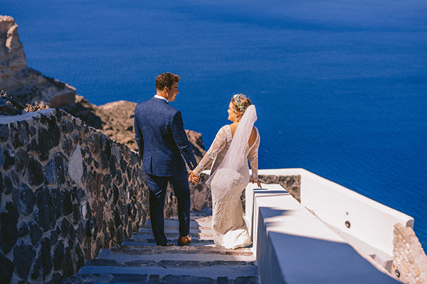 breathtaking-destinantion-elopement-santorini-island_18