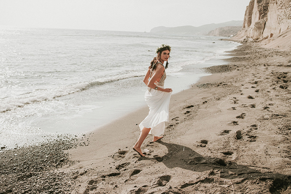 stunning-elopement-with-burgundy-hues-bohemian-vibe_19