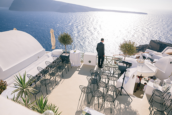 this-destination-wedding-santorini-will-take-your-breath-away_06z