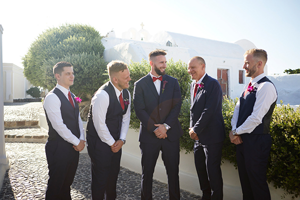 intimate-wedding-santorini-with-calla-lilies_14