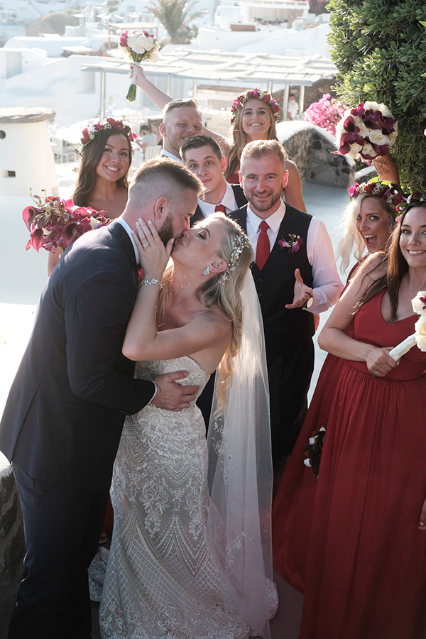 intimate-wedding-santorini-with-calla-lilies_20