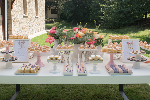 spring-wedding-thessaloniki-impressive-floral-decoration_06x