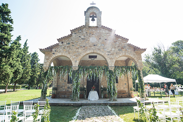 spring-wedding-thessaloniki-impressive-floral-decoration_07