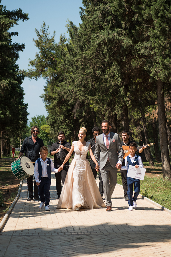 spring-wedding-thessaloniki-impressive-floral-decoration_12