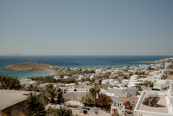 destination-summer-wedding-tinos-island-dried--flowers_03x
