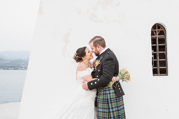 Outdoor boho wedding next to the beach │ Gogo & Iain