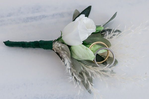 beautiful-destination-wedding-naxos--white-blooms_05