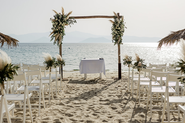 beautiful-destination-wedding-naxos--white-blooms_16