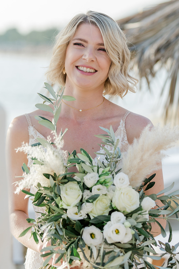 beautiful-destination-wedding-naxos--white-blooms_32