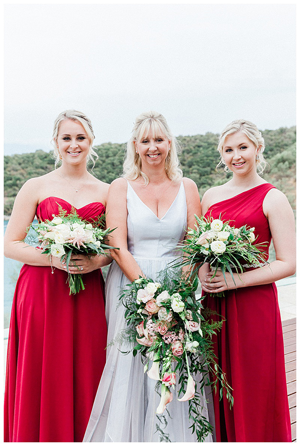 boho-chic-wedding-meganisi-filled-stunning-florals_03