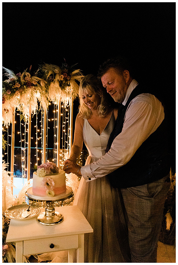 boho-chic-wedding-meganisi-filled-stunning-florals_26x