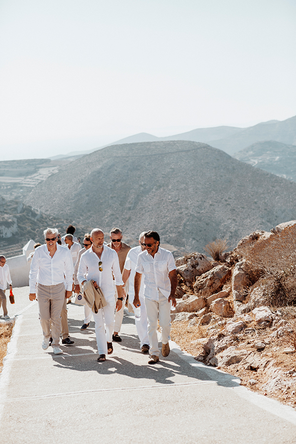 lovely-destination-wedding-folegandros_06