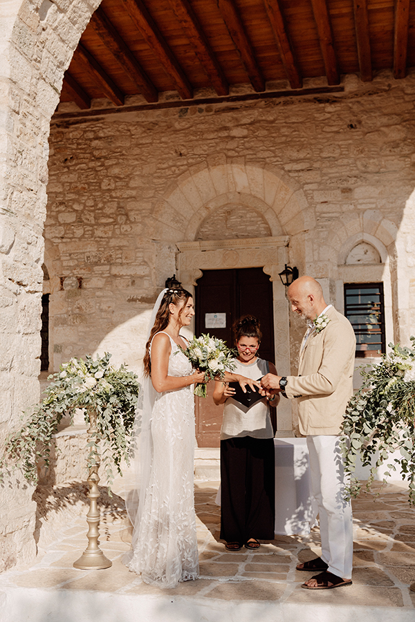 lovely-destination-wedding-folegandros_21