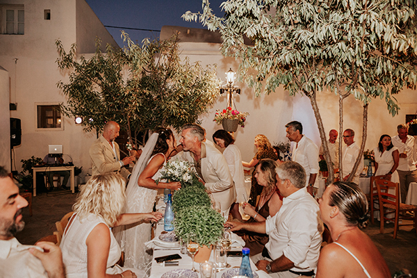 lovely-destination-wedding-folegandros_33
