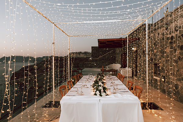 a-destination-summer-wedding-santorini-pastel-florals_14x