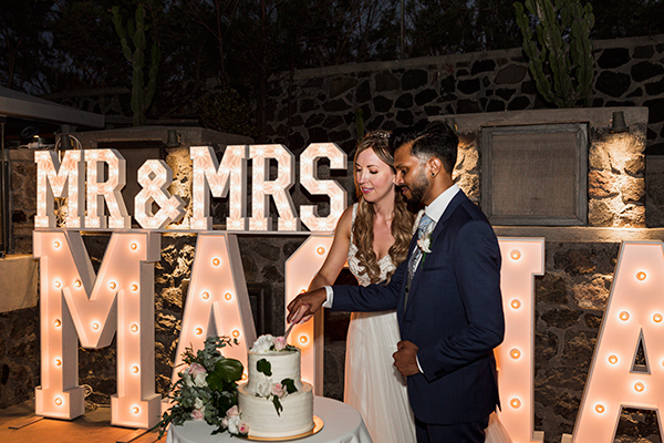 a-destination-summer-wedding-santorini-pastel-florals_21