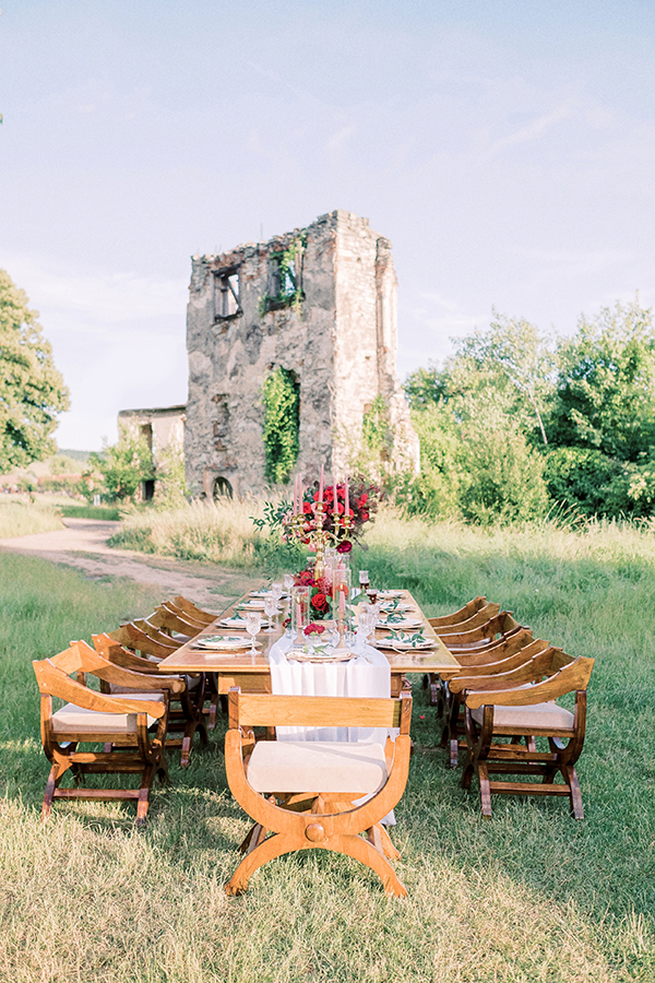 gorgeous-styled-shoot-castle-romania_15
