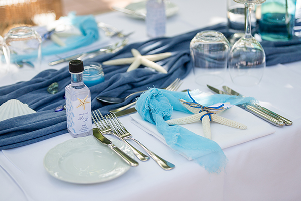 lovely-destination-wedding-rethimno-blue-white-florals_17