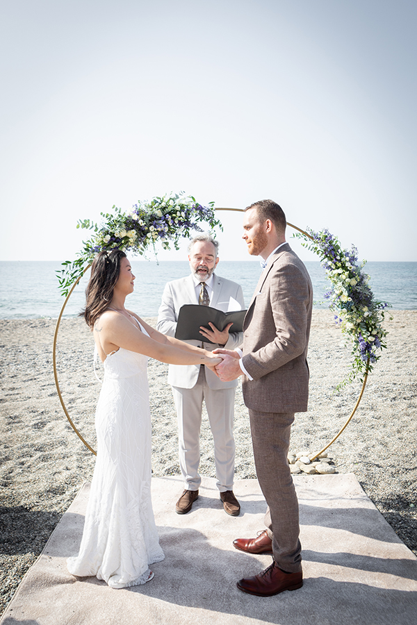 lovely-destination-wedding-rethimno-blue-white-florals_23