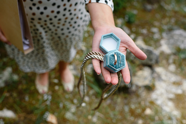 lovely-elopement-athenian-mountains_06