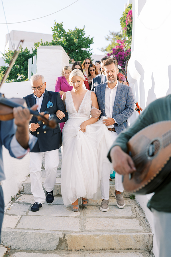 beautiful-summer-wedding-tinos-pretty-pops-yellow_19