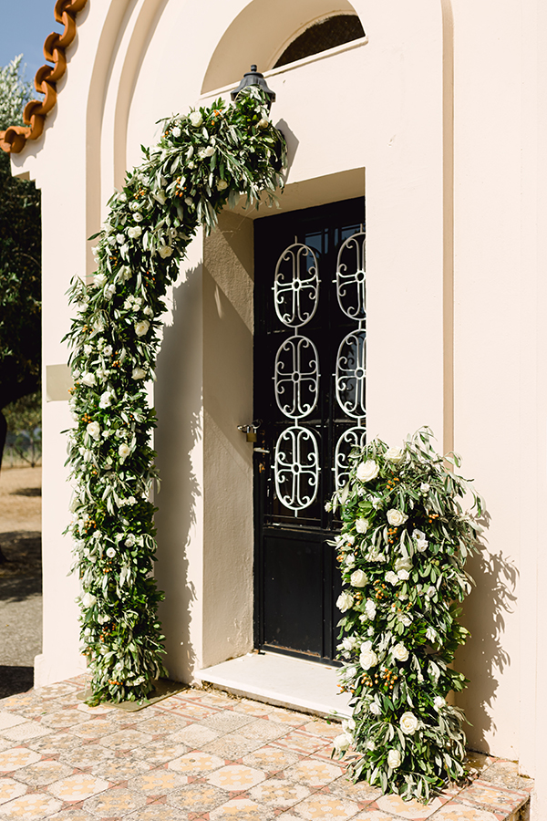 rustic-summer-wedding-kefalonia-with-lush-olive-leaves_13