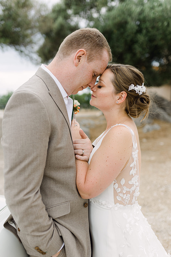 rustic-summer-wedding-kefalonia-with-lush-olive-leaves_29