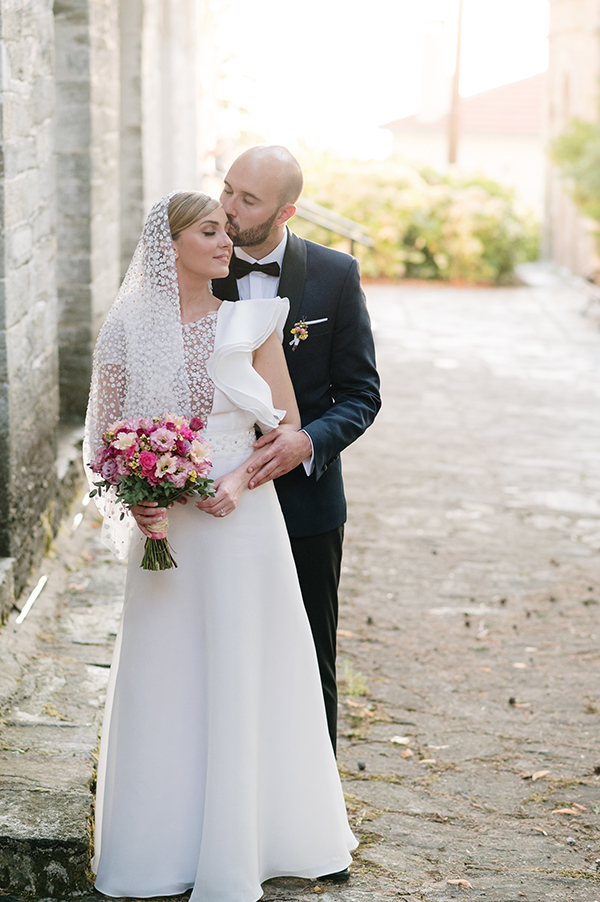 stylish-wedding-portaria-pretty-terracotta-hues_01