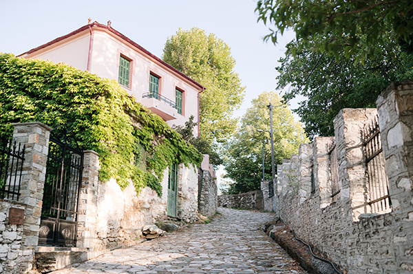 stylish-wedding-portaria-pretty-terracotta-hues_04w