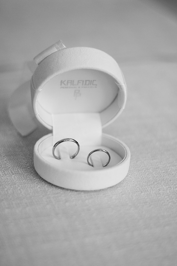 utterly-romantic-wedding-thessaloniki-white-tones_05