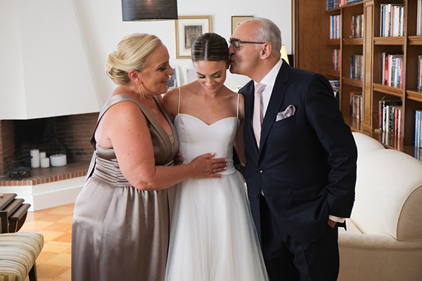 utterly-romantic-wedding-thessaloniki-white-tones_09