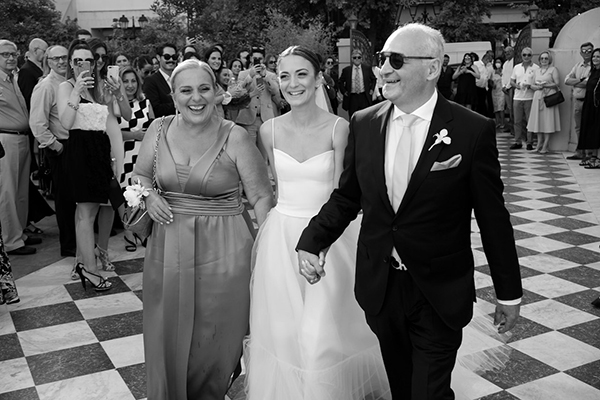 utterly-romantic-wedding-thessaloniki-white-tones_16