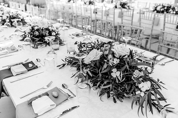 rustic-summer-wedding-courti-estate-lovely--florals_19