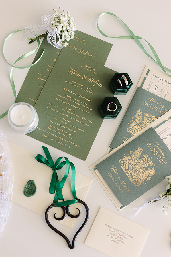 beautiful-summer-wedding-kefalonia-pretty-romantic-florals_17