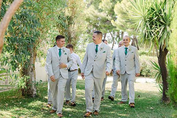 beautiful-summer-wedding-kefalonia-pretty-romantic-florals_39