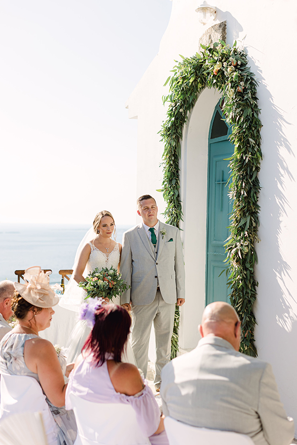 beautiful-summer-wedding-kefalonia-pretty-romantic-florals_49