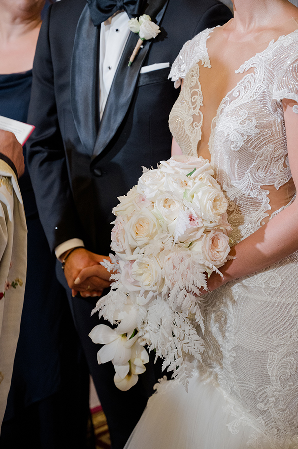 lovely-summer-wedding-romantic-blooms-in-white-pink-tones_23x