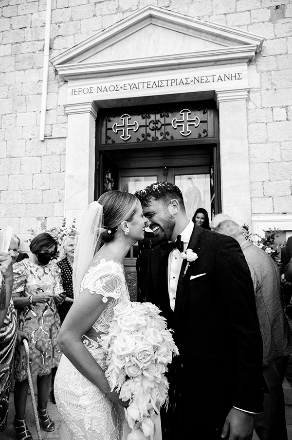 lovely-summer-wedding-romantic-blooms-in-white-pink-tones_28