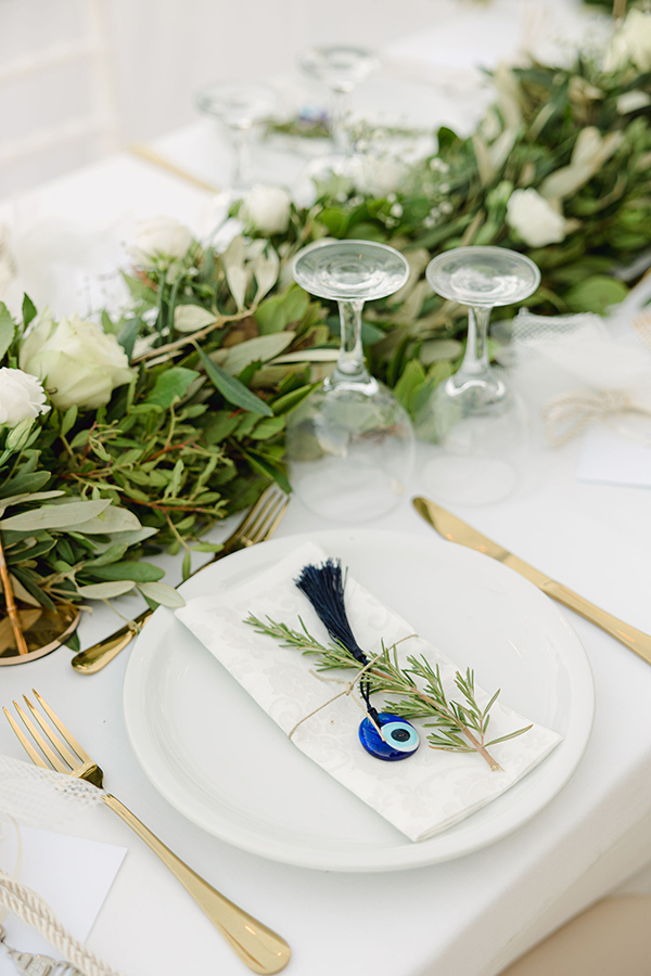 lovely-summer-wedding-kefalonia-florals-white-yellow-shades_36