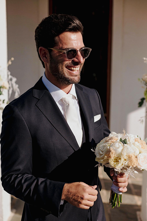 stunningly-chic-wedding-preveza-gold-details_13